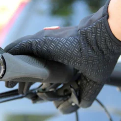 Merkloos Neopreen Handschoenen - Zwart - Winter Sport - WIelrennen - Schaatsen - Skiën - Snowboarden - Uniseks - Small 15 Merkloos Neopreen Handschoenen - Zwart - Winter Sport - WIelrennen - Schaatsen - Skiën - Snowboarden - Uniseks - Small -TROLLKIDS Winkel 1200x1136